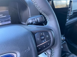 Ford Ranger Plug-in-Hybrid Stormtrak e-4WD Doppelkabine - bilder 9