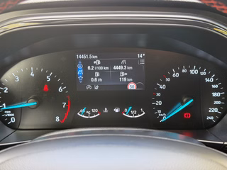 Ford Focus Turnier ST-Line ACC Navi CAM PDC LED - bilder 18