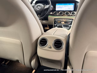 Mercedes-Benz E 200 T Avantgarde - nur 66 tkm - SHD AHK COMAND - foto 21