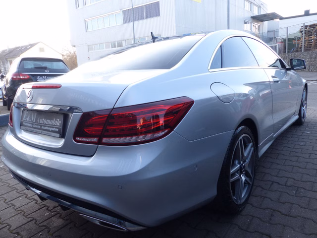 Mercedes-Benz E 200 E Coupe Automatik*LEDER*PANO*AMG PAKET*LED - photo 7