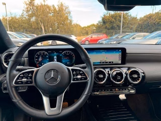 Mercedes-Benz CLA 250 Hybrid Limousine Kamera*Tempo*Navi - foto 1