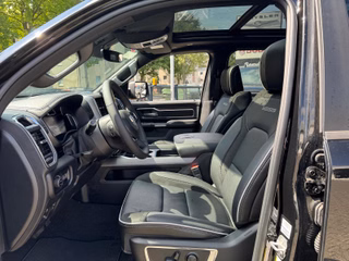 Dodge RAM 1500 Laramie Night AHK , Beifahrerdisplay, Pano - bilder 15