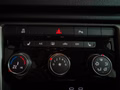 Daumennagel 25 - Volkswagen T-Roc 1.5 TSI Life DSG *Carplay-Navi/