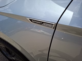 Skoda Karoq 1.5 TSI Sportline DSG / AHK / ACC / NAVI / KAMERA - foto 14