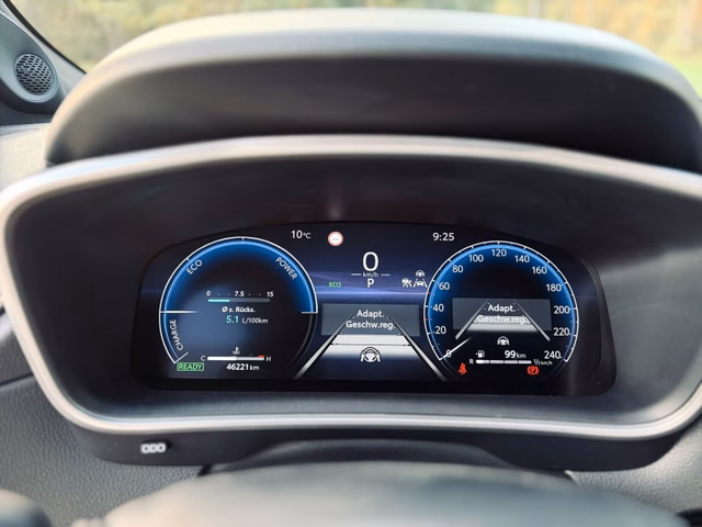 Toyota Corolla Cross Hybrid FWD Lounge+Leder+Pano+AHK+ - bilder 10