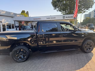 Dodge RAM 5.7 V8 Sport Modell 2026 + offizielles Fahrzeug - foto 3