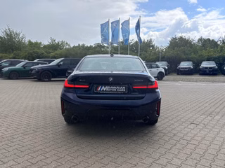 2026 BMW 330i xDrive Sedan - photo 2
