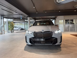 2026 BMW X5 xDrive40i - photo 2