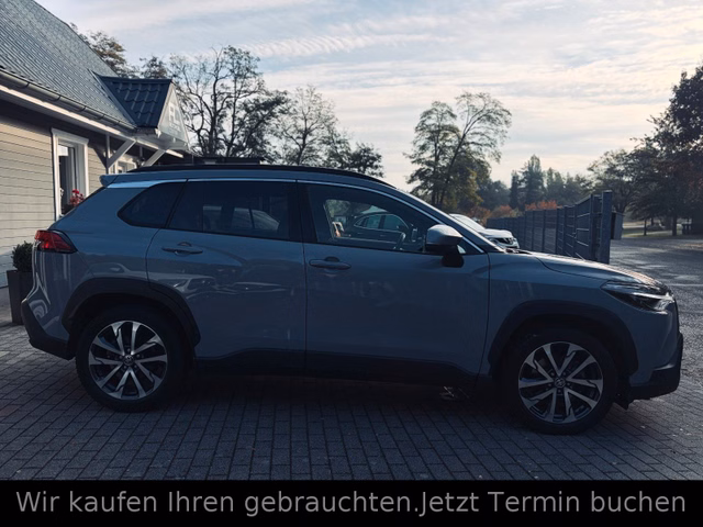 Toyota Corolla Cross Hybrid FWD Lounge+Leder+Pano+AHK+ - bilder 5