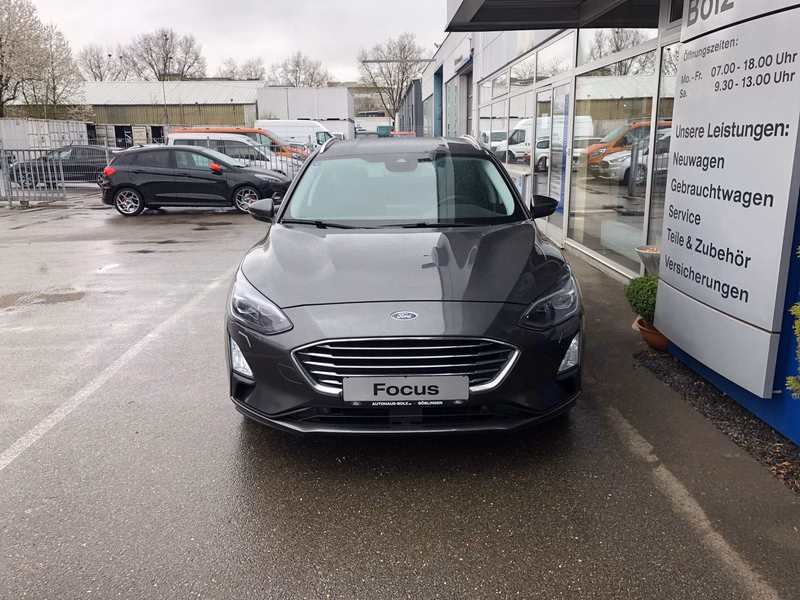 Ford Focus Turnier Titanium - Design P. - LED - Navi - Kamera - PDC - AHK - Voll