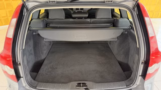 Volvo V50 Kombi D5 AUTOMATIK SHZ A/C - photo 7
