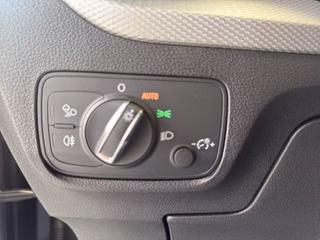 Audi Q2 S-Line Sport 35 Autom., Matrix Pano Kamera ACC - foto 6