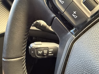 Peugeot 208 Allure  LED ACC CarPlay Kamera Virtual - bilder 11