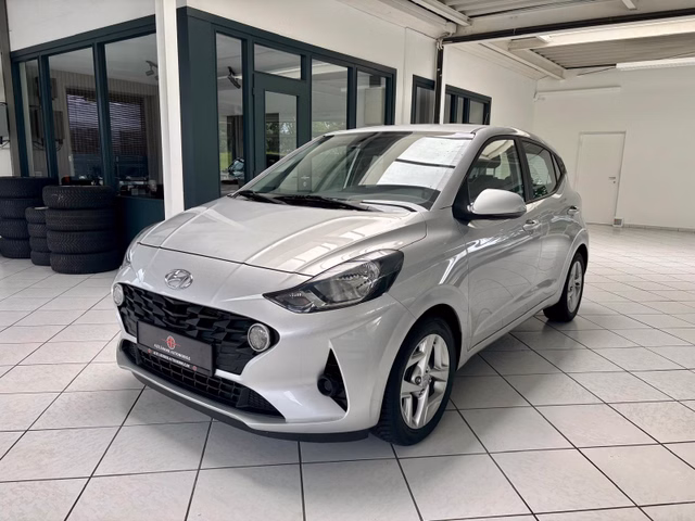 Hyundai i10 Trend  PDC SHZ CarPlay/Android 1.Hand Gebrauchtwagen Kaufen | EZ 12/2022 | Preis 10.299 €