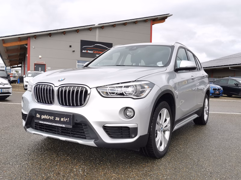 BMW X1 xDrive 20 i xLine NAVI|LED|KAM|AHK|SHZ