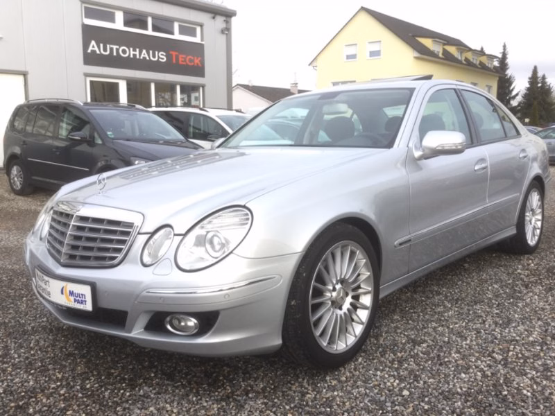 Mercedes-Benz E 280 7G-TRONIC Elegance BusinessEDITION NAVI KLIMAAUTOM. SHZ EGSD PDC STANDHEIZUNG