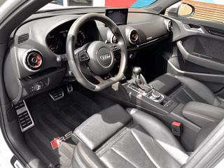 Audi RS 3 Sportback 2.5 TFSI quattro Pano ACC Fernlichtassistent RS Design Paket - bilder 3