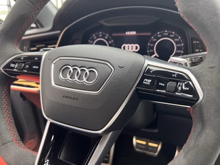 Audi RS 6 Avant 4.0 TFSI quattro PANO / B&O / 360° CAM / MATRIX - foto 22