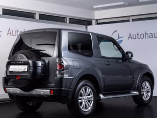 Mitsubishi Pajero 3.2 DI-D SUV-Star  RFK SHZ - foto 4