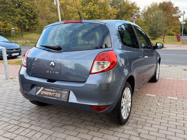 Renault Clio III Luxe 1.6*Automatik*Standheizung*TÜV NEU - foto 5
