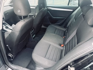 Skoda Octavia Combi Ambition DSG+Navi+Carplay+SHZ+AHK+ - foto 4