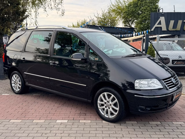 Volkswagen Sharan 1.8T Highline Aut*7Sitze*Nav*Xen*Leder* - foto 1