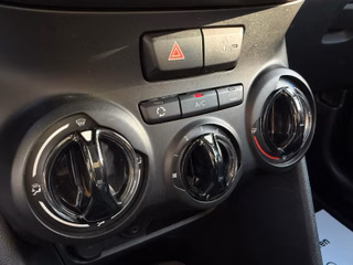 Peugeot 208 1.2 Active 82 VTi*Klima*Tempomat*M&S*TÜV NEU - foto 12
