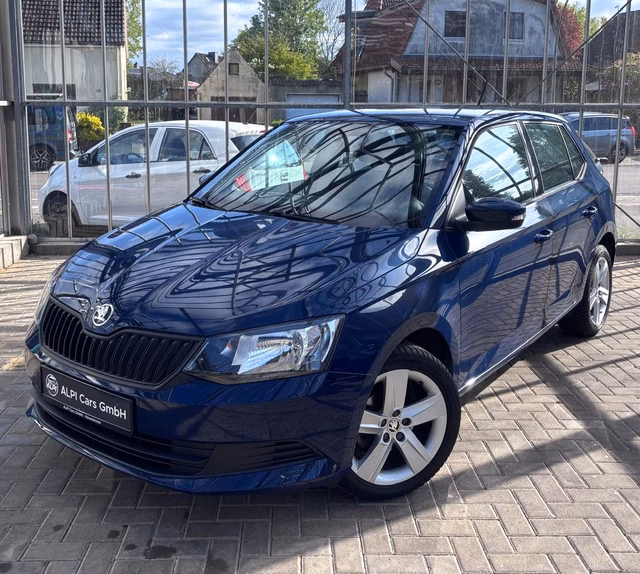Skoda Fabia 1.0 MPI Cool Edition  EINPARKHILFE/TÜV NEU - bilder 1
