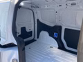Ford Transit Courier 1.0 l EcoBoost Basis Kasten Autom. FAHRER-ASSISTENZ/SITZ-PAKET SCHIEBETUERE LADERAUMLEUCHTE LED - bilder 15