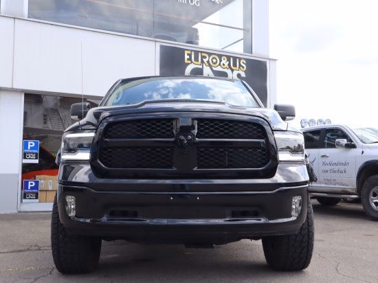 Dodge Ram 1500 Classic Black SHD LPG Hoch BreitUMBAU
