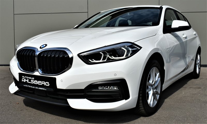 BMW 118 d Automatik NAVI/LED/PANO/LANE/BMW LIVE COCKPIT