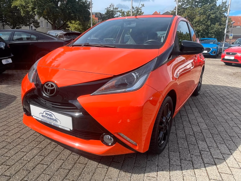 Toyota Aygo x-wave*CAM*SITZHZG*KLIMA*FALTDACH*