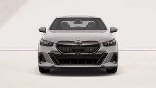 2027 BMW 530i xDrive - photo 3