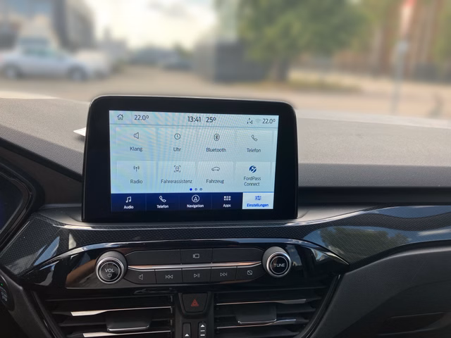 Ford Kuga ST Line X PHEV NAVI+AHK HEAD UP+B&O+PDC+LED+WINTER PAKET - bilder 8