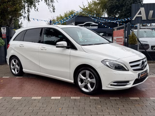 Mercedes-Benz B180CDI Edition 1*Nav*Temp*Szhz*Leder*AHK*Kamera