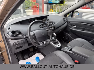 Renault Scenic III BOSE*1.HAND*KLIMA*NAVI*KEY*BT*AHK*CAM - photo 8