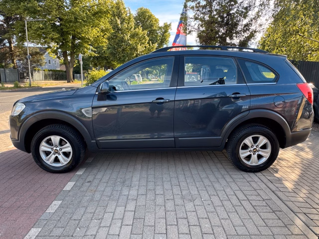Chevrolet Captiva 2.4 LS 2WD*Navi*Carplay*Klima*AHK*ZR NEU - foto 8