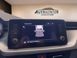 Skoda Scala Autom., LED CarPlay PDC Sitzhzg. - foto 14