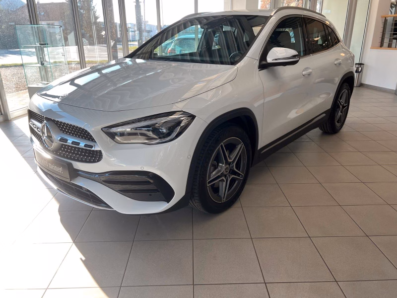 Mercedes-Benz GLA 200 AMG-Line, MULTIBEAM,AHK,360°-Kamera