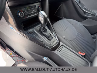 Ford Focus Turnier Titanium*KLIMA*NAVI*TEMP*SYNC*SHZ* - photo 3