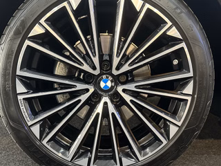 BMW 218 Active Tourer M-SPORT PANO HUD 360 MASSAGE H&K - bilder 41