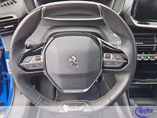 Peugeot e-2008 GT Pack Kamera Panodach Navi ACC SHZ - foto 3