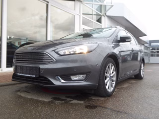 Ford Focus Turnier Titanium/Navi/Parkpilotv+h/AHK - bilder 1
