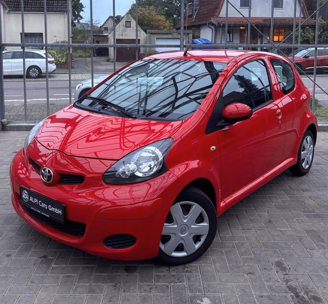 Toyota Aygo 1.0 City  TÜV NEU/GANZJAHRESREIFEN - foto 1