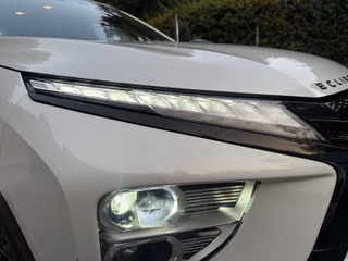 Mitsubishi Eclipse Cross/Plus Select Black Hybrid 4WD - foto 24