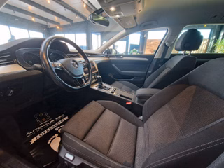 Volkswagen Passat Comfortline*Automatik*Navi*BMT*69.000 km* - bilder 10
