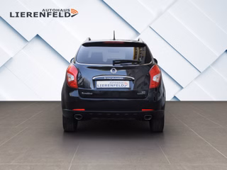 SsangYong Korando 2.2TD 4x4 Leder Navi 1.Hand - foto 2