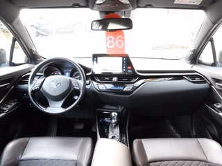 Toyota C-HR Hybrid Lounge Mega Ausstattung - фото 15