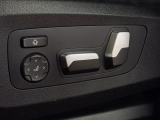 BMW xDrive 30 d M Sport PANO/MEMORY/LED/ICONICGLOW/KAMERA - foto 13
