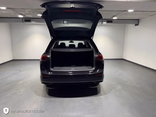 Volkswagen Golf VIII 2.0 TDI Variant *Life*CarPlay*Navi*LED* - foto 25